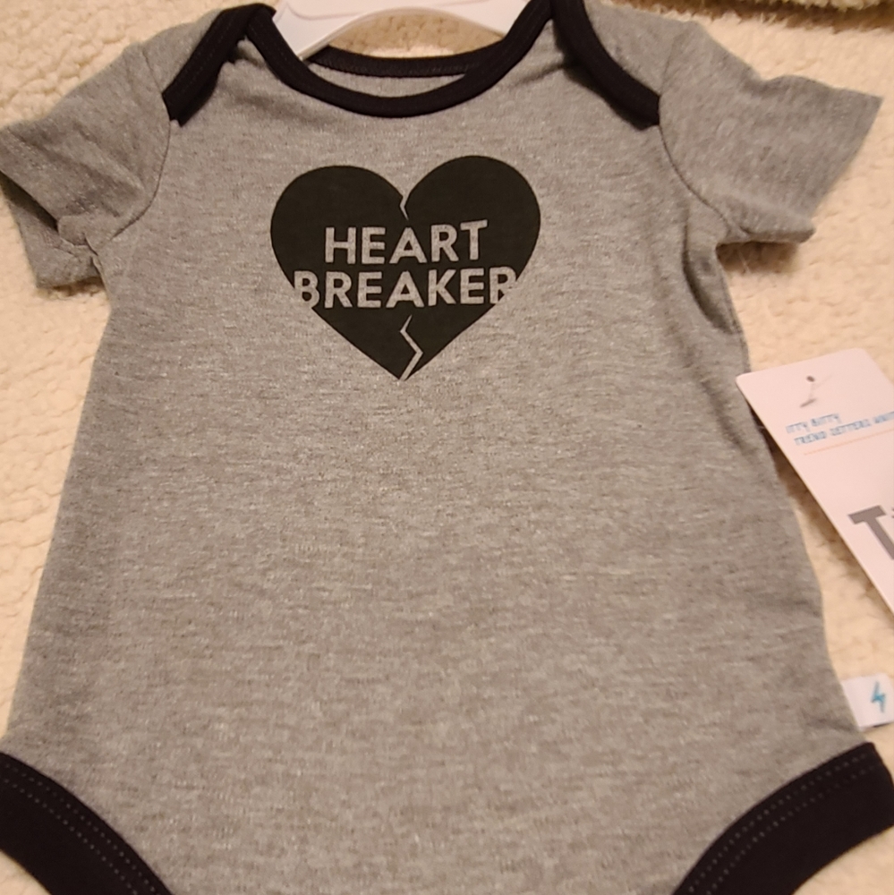 NWT Team of tiny size 6M gray / black bodysuit
